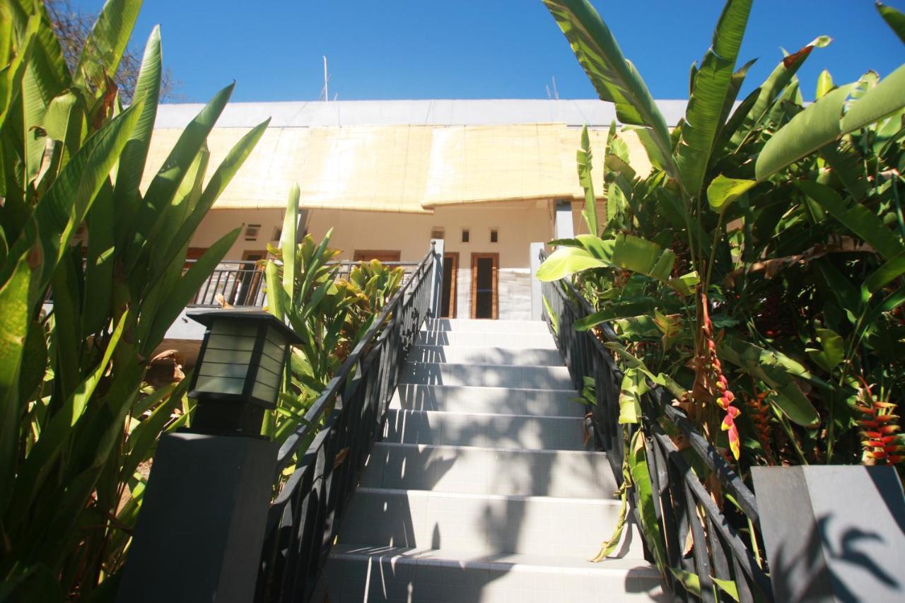Manta Manta Guesthouse Labuan Bajo Exterior foto